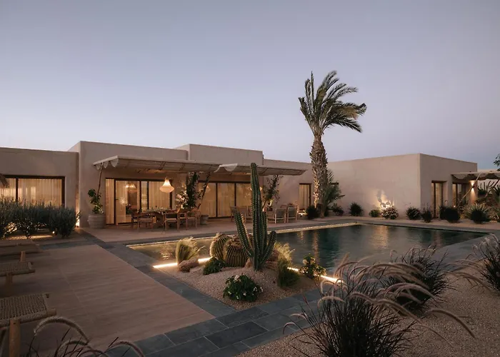 La Linda Villa *