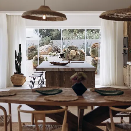 Villa La Linda Tías